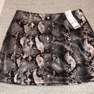 NWT: Small Urban Outfitters Skirt